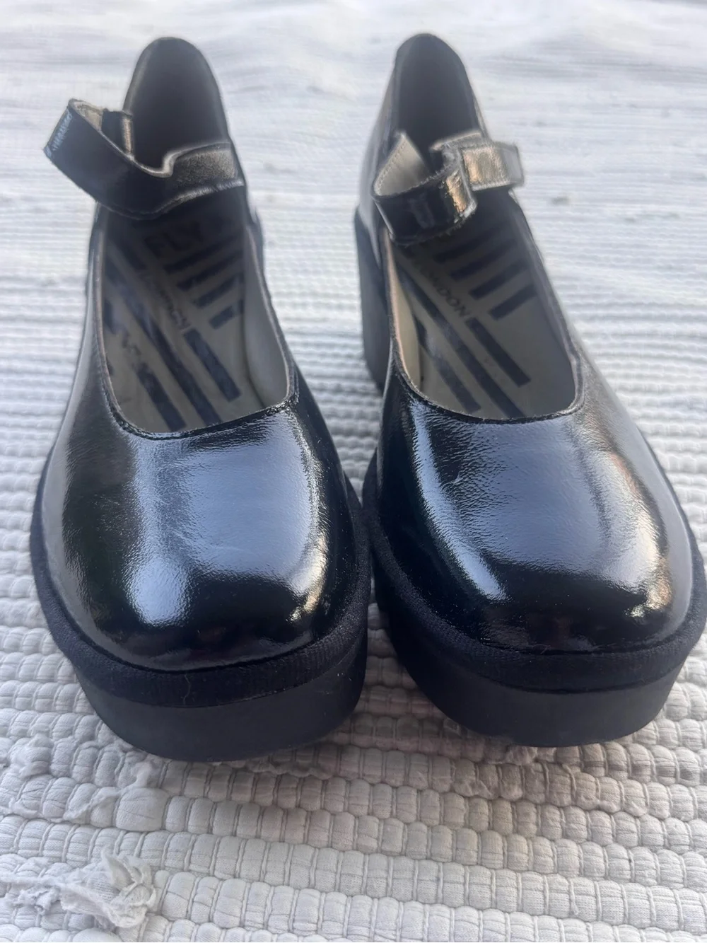 FLY London Black Patent Mary Jane Platform Shoes EU 40 Chunky Comfort Leather